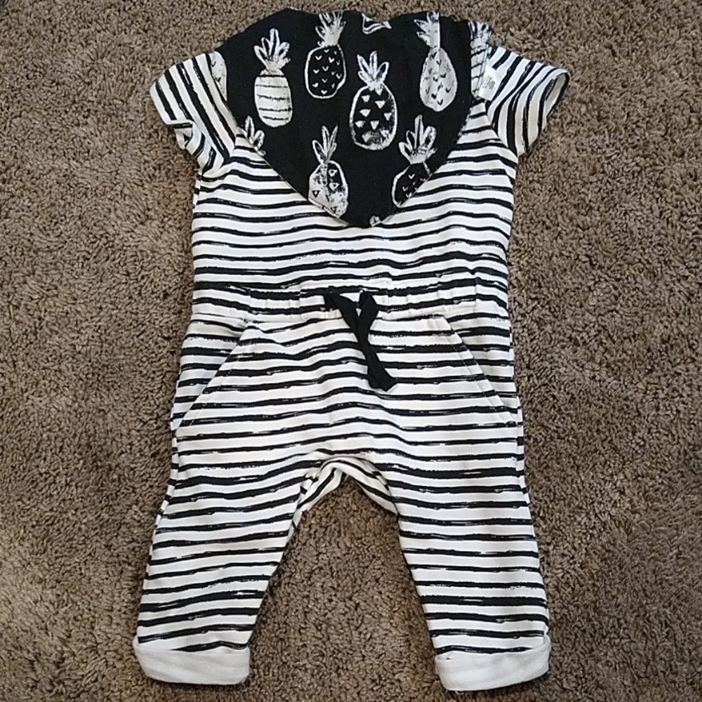 Coverall and bib set